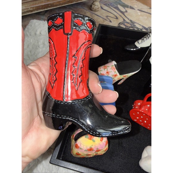 Ceramic minature boots Shoe  and Six handbags.‎ Miniature. Collectibles. 5139 - Picture 2 of 5